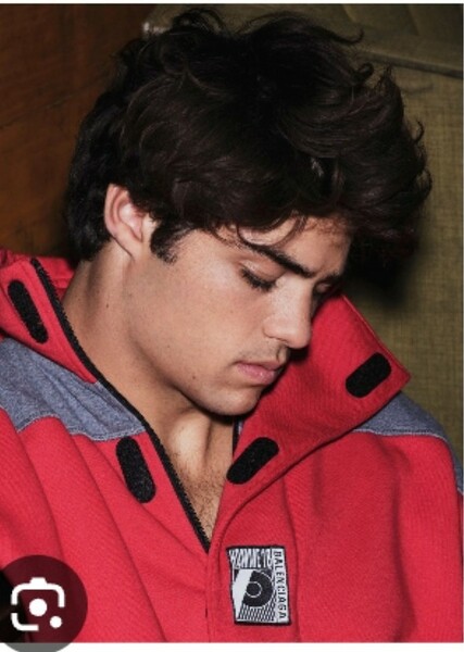 Noah Centineo photo