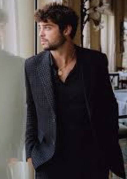 Noah Centineo photo