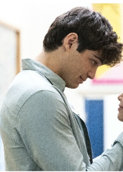 Noah Centineo photo