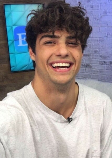 Noah Centineo photo