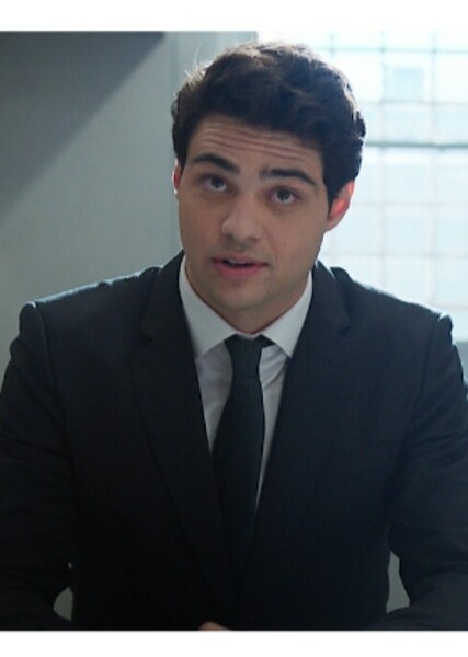 Noah Centineo photo