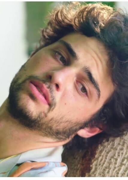 Noah Centineo photo