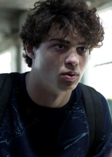 Noah Centineo photo