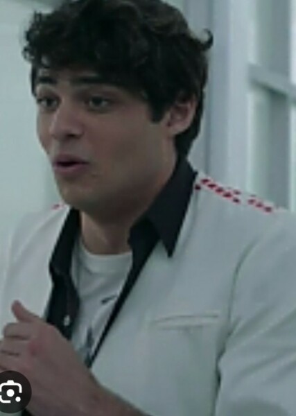 Noah Centineo photo