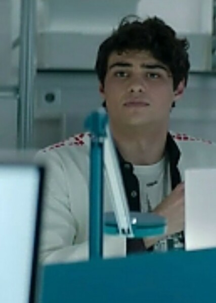Noah Centineo photo