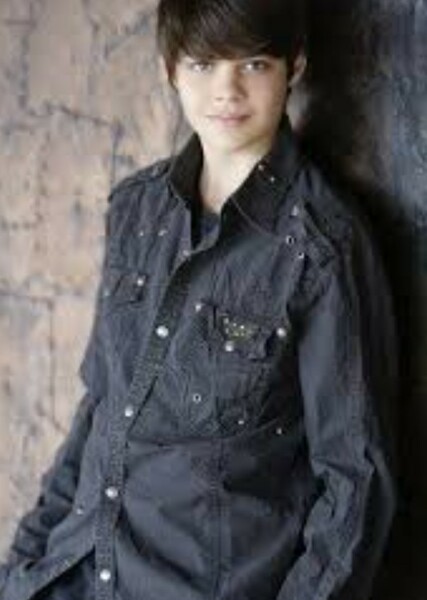 Noah Centineo photo