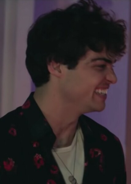 Noah Centineo photo