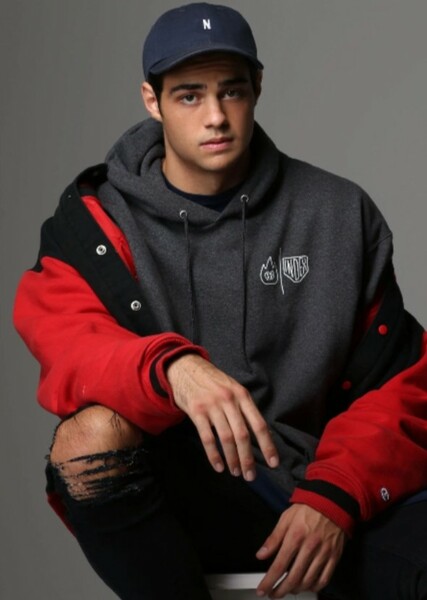 Noah Centineo photo