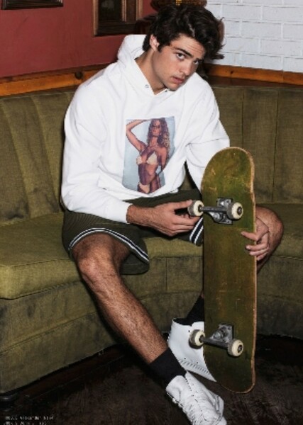 Noah Centineo photo