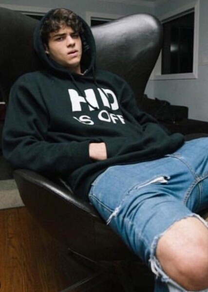 Noah Centineo photo