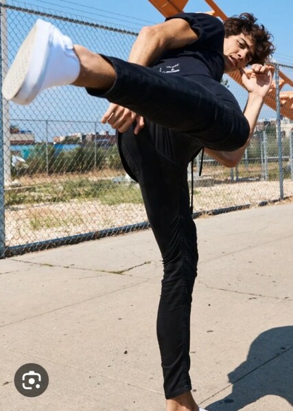 Noah Centineo photo