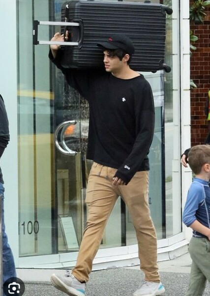 Noah Centineo photo