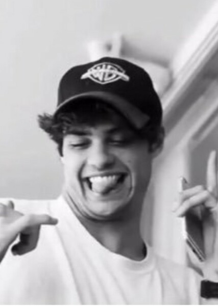 Noah Centineo photo