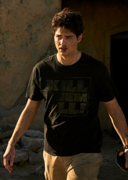 Noah Centineo photo
