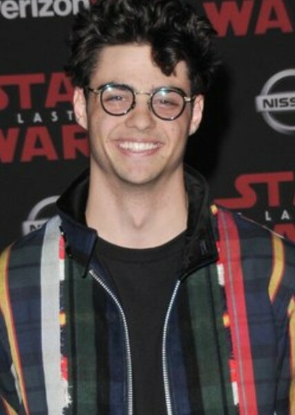 Noah Centineo photo