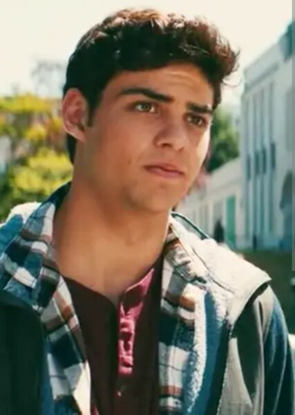 Noah Centineo photo