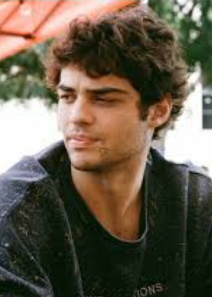 Noah Centineo photo