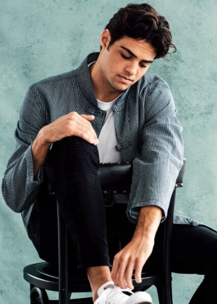 Noah Centineo photo