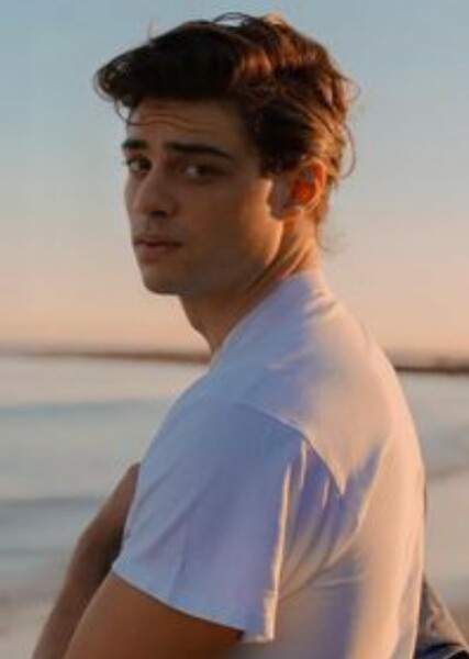 Noah Centineo photo