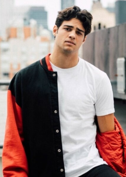 Noah Centineo photo