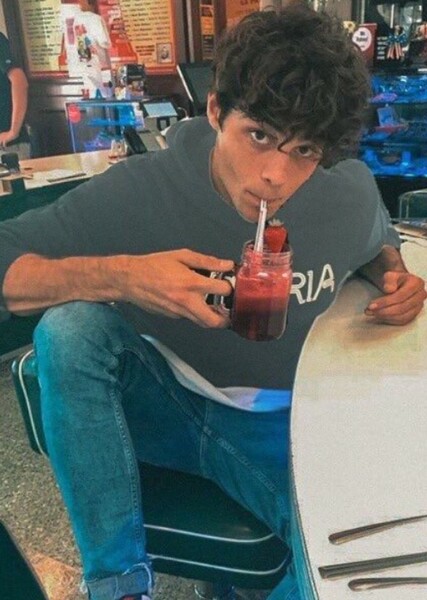 Noah Centineo photo