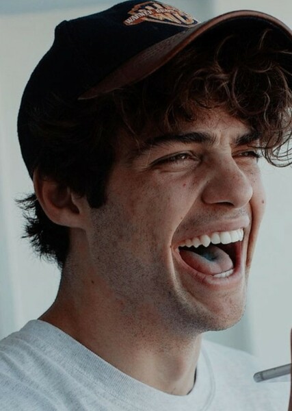 Noah Centineo photo