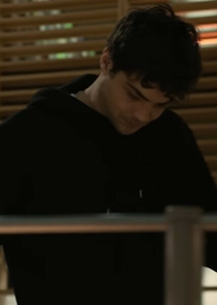 Noah Centineo photo