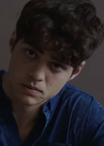 Noah Centineo photo