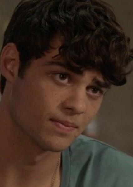 Noah Centineo photo