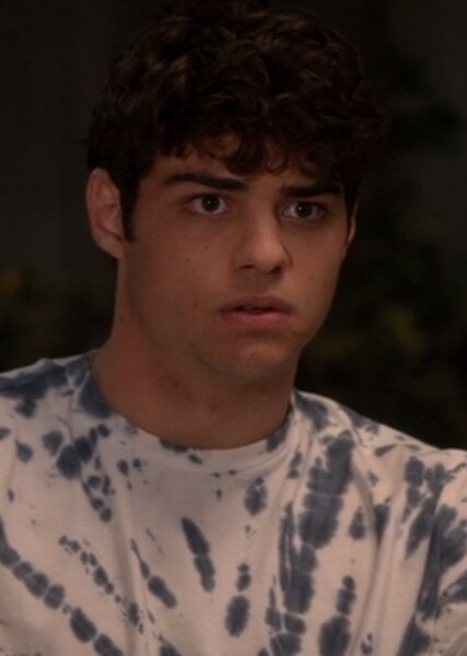 Noah Centineo photo