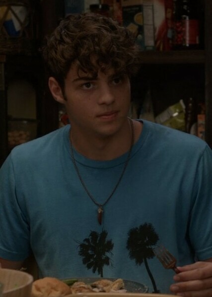 Noah Centineo photo