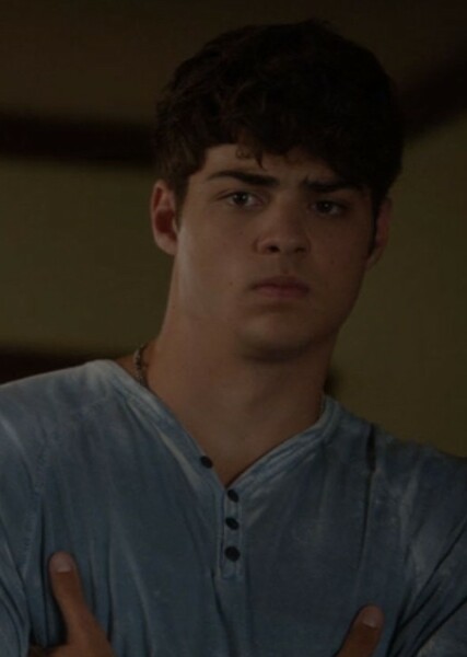 Noah Centineo photo