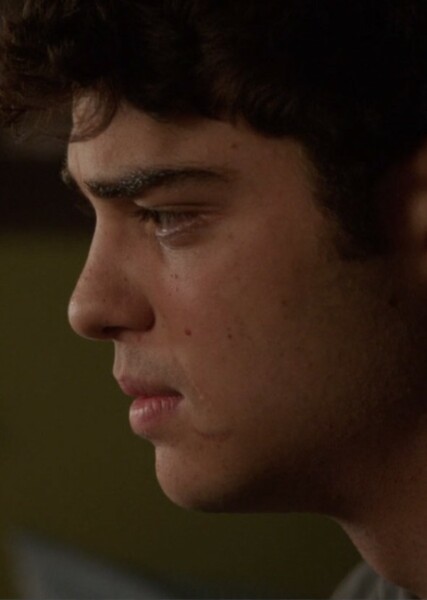 Noah Centineo photo