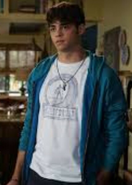 Noah Centineo photo