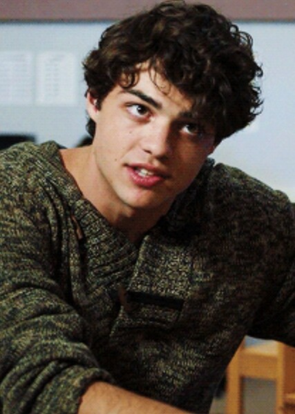 Noah Centineo photo