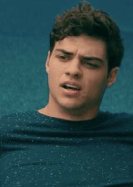 Noah Centineo photo
