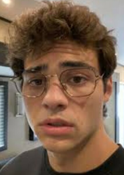 Noah Centineo photo