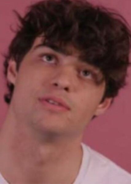 Noah Centineo photo