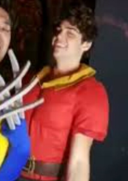 Noah Centineo photo