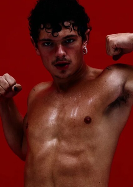Noah Jupe photo