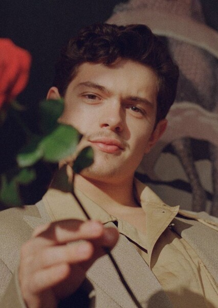 Noah Jupe photo