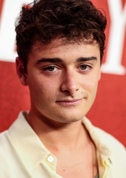 Noah Schnapp photo