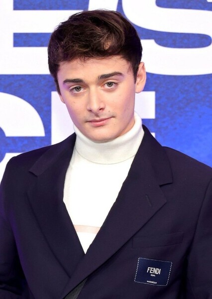 Noah Schnapp photo