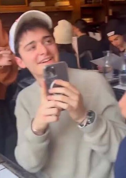 Noah Schnapp photo