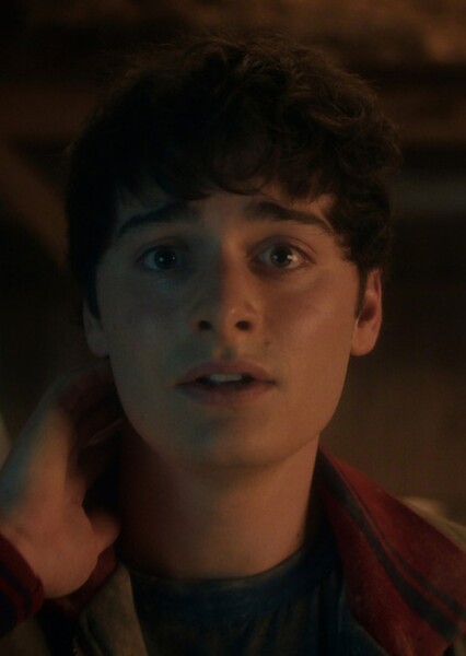 Noah Schnapp photo