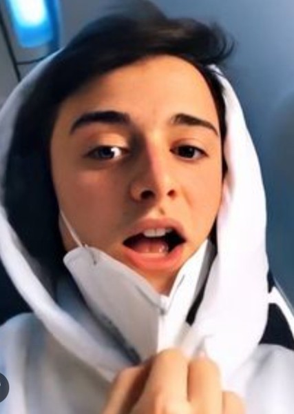 Noah Schnapp photo