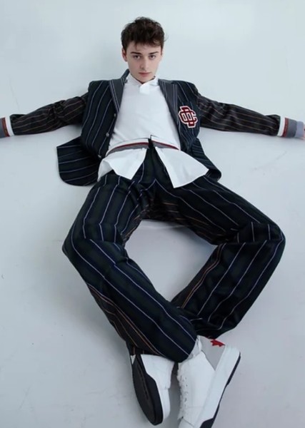 Noah Schnapp photo