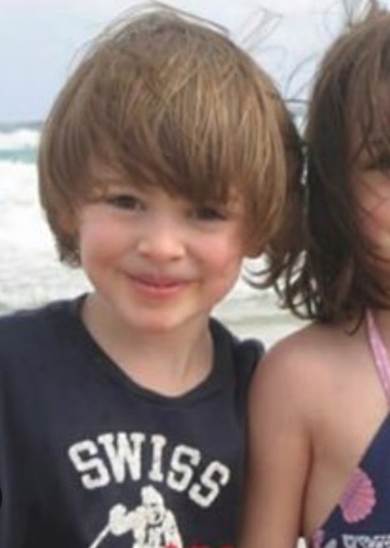 Noah Schnapp photo