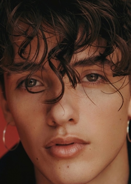 Noah Urrea photo