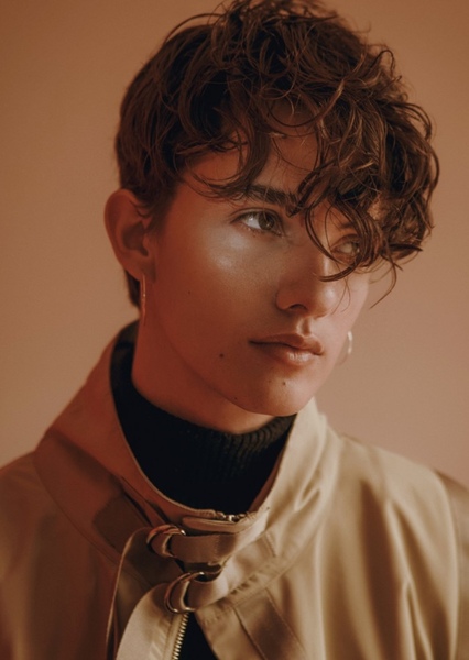 Noah Urrea photo